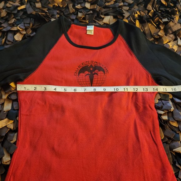 Vintage Queensryche 2003 "Tribe" Logo Concert Shirt Women's Large - Picture 8 of 10